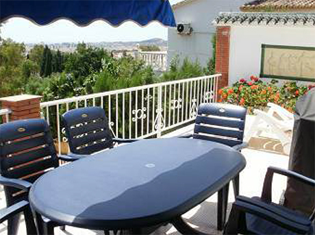 Villa til salg i Mijas på Costa del Sol patio view